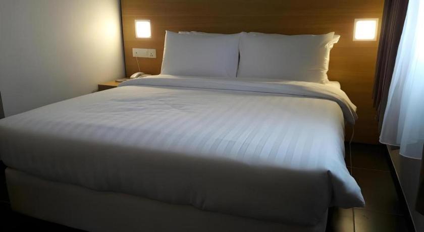 Hotel Seri Perkasa Kota Kinabalu Zewnętrze zdjęcie